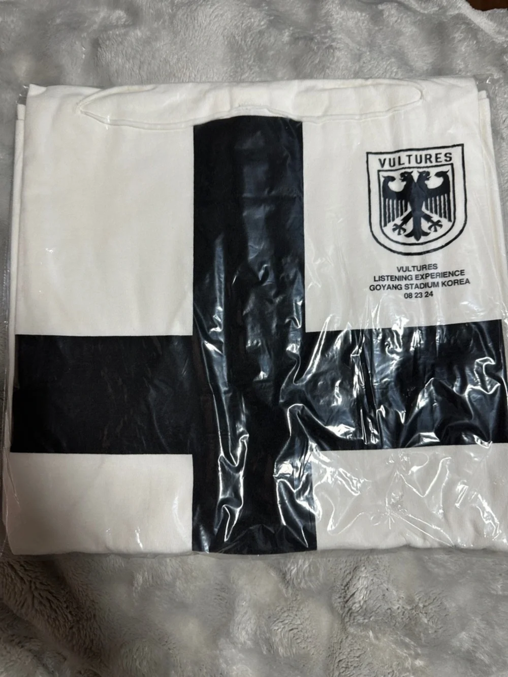 Kanye West Vultures Cross Tee White Boxy Oversized Size L Sealed